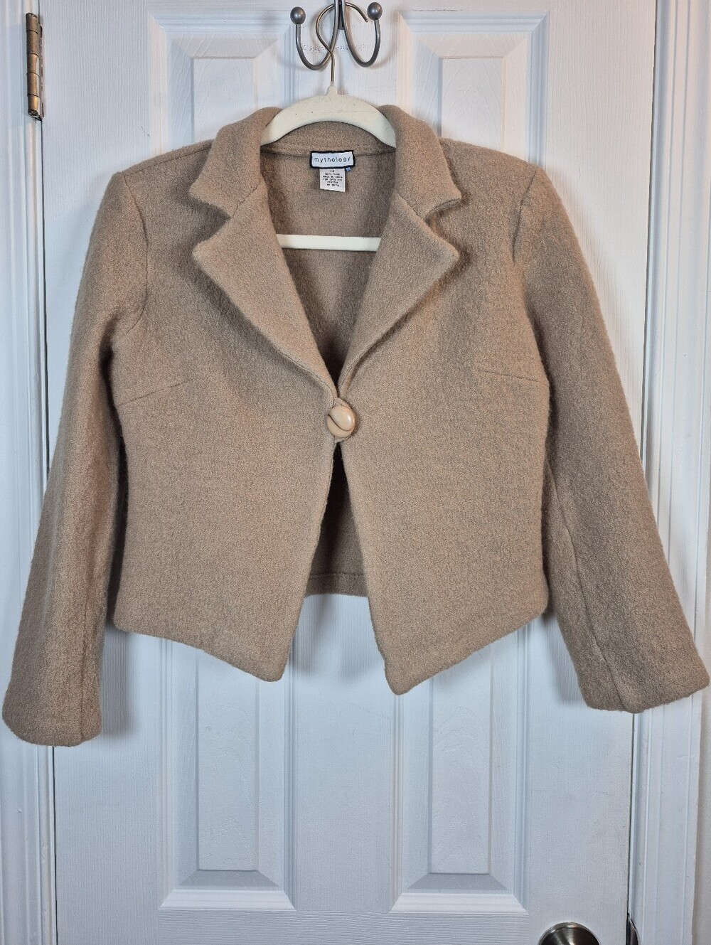 Mythology Cropped Wool Blazer M Tan Camel Boucle Jacket Office Siren Old Money